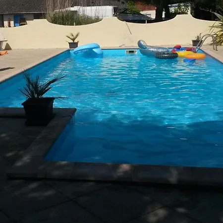 Holiday home Du Lagon Avec Piscine