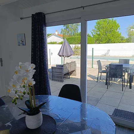 Du Lagon Avec Piscine Saint-Michel-en-l'Herm